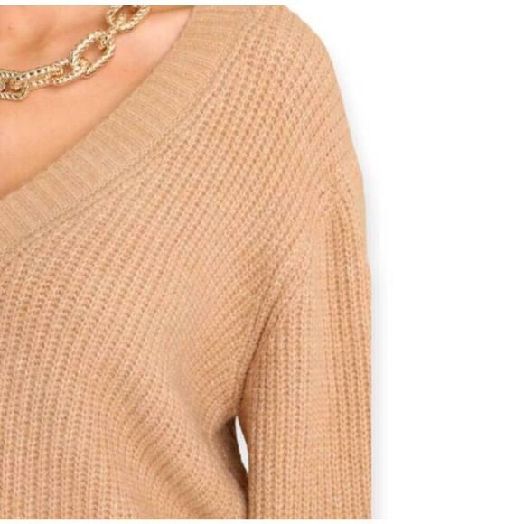 HYFVE TAN RED DRESS BOUTIQUE ALL GROWN UP TAN SWEATER SZ.M NWT. - Picture 2 of 10